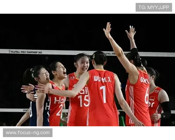 中国女排逆袭战胜强敌,成功晋级世锦赛四强,展现王者风范 中国女排逆袭战胜强敌,成功晋级世锦赛四强,展现王者风范