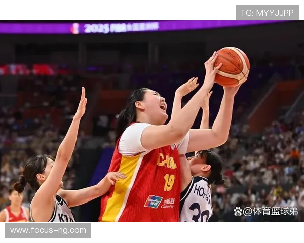 中国篮球联赛激烈角逐,年轻球员表现抢眼引发关注 中国篮球联赛激烈角逐,年轻球员表现抢眼引发关注