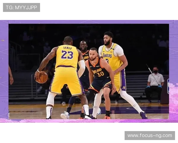 湖人詹姆斯关键三分带队逆转勇士迎来连胜高潮